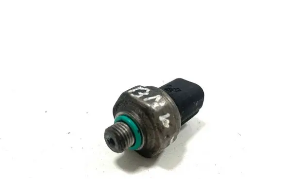 BMW 3 E90 E91 Air conditioning (A/C) pressure sensor 
