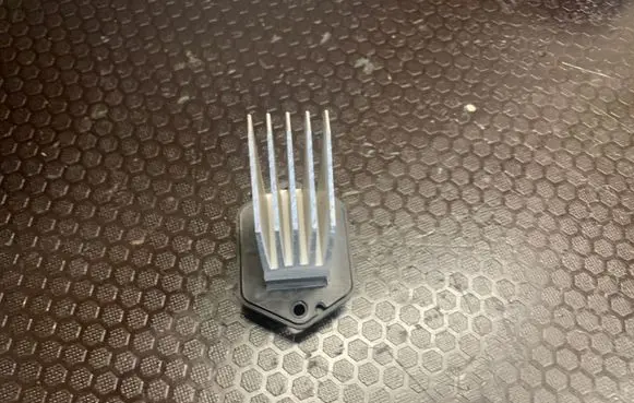 KIA Sorento Heater blower motor/fan resistor PA66GF17F2