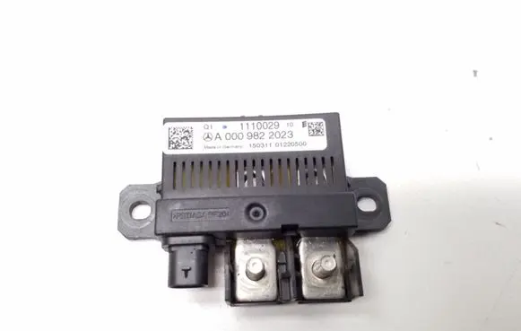 Mercedes-Benz E W212 Other relay A0009822023