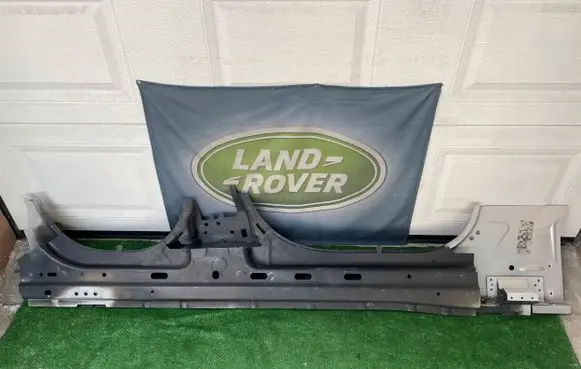 Land Rover Discovery 5 Radiator set LR037825