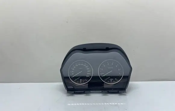 Speedometer (instrument cluster)