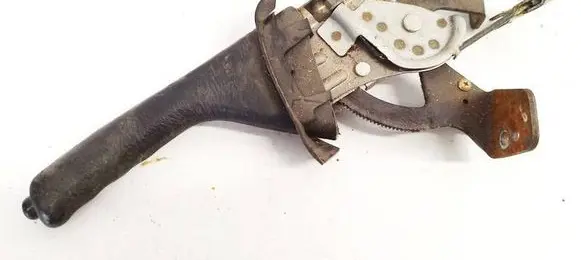 Subaru Legacy Handbrake/parking brake lever assembly 26061AC000
