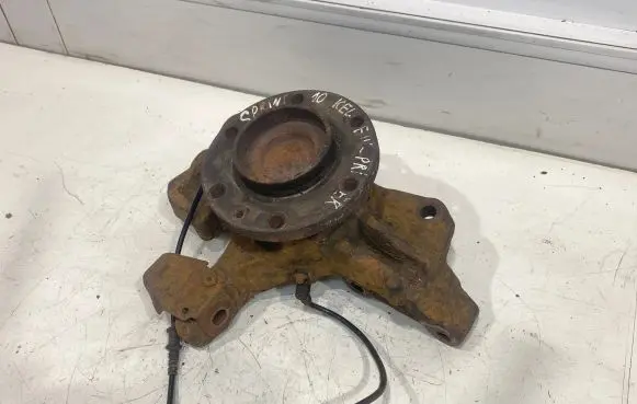 Mercedes-Benz Sprinter W906 Front wheel hub spindle knuckle