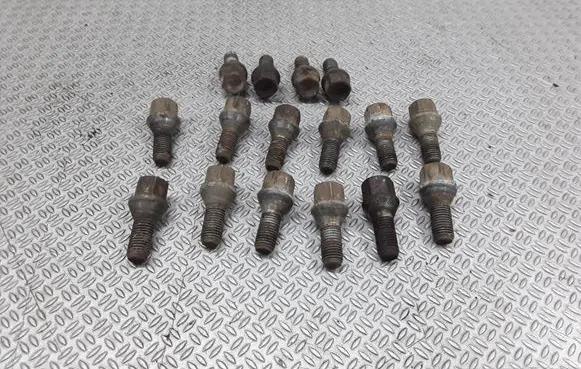 Fiat Grande Punto Nuts/bolts 