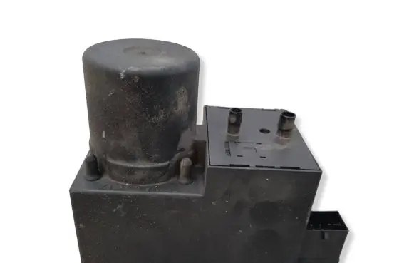 Audi A3 S3 8L Central locking vacuum pump 8L0862257L