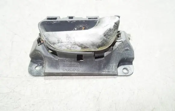Rear door interior handle