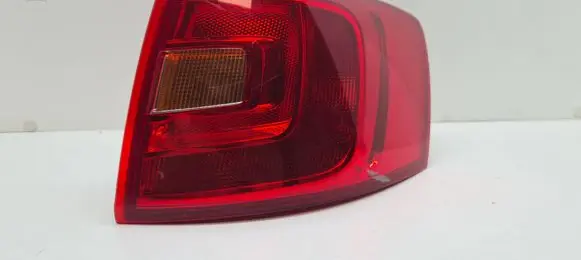 Volkswagen Jetta VI Rear/tail lights 5C6945096