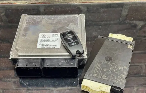 Mercedes-Benz Sprinter W906 Engine ECU kit and lock set A6519003603 A6519013302 28597447AXJ