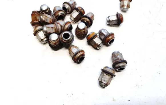 Honda FR-V Nuts/bolts 