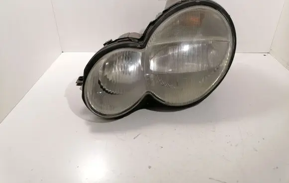 Mercedes-Benz C W203 Headlight/headlamp