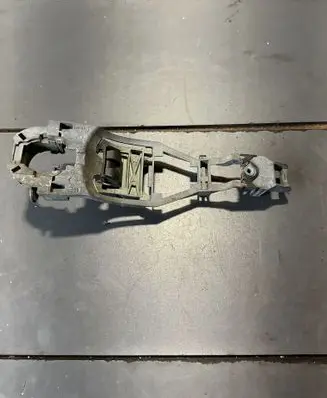 Volkswagen Golf IV Front door exterior handle 3B0837885