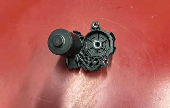 BMW X3 G45 Hand brake/parking brake motor 8842660