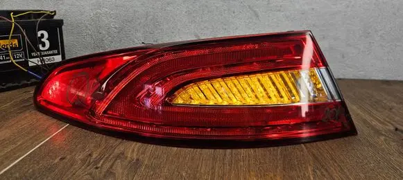 Rear/tail lights