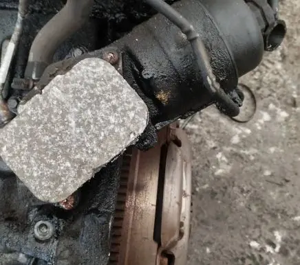Engine oil radiator