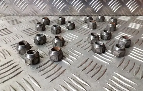 Infiniti FX Nuts/bolts 
