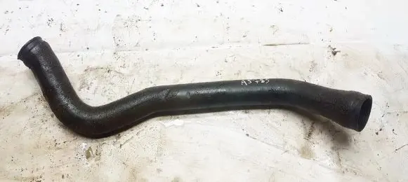 Volkswagen PASSAT B3 Engine coolant pipe/hose