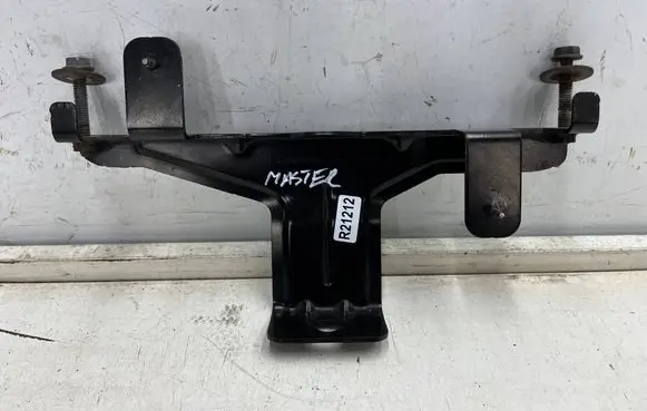 Nissan NV400 AdBlue Liquid tank holder 204368917r