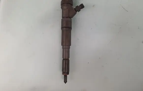 BMW 5 E60 E61 Fuel injector 7794435 13537794435