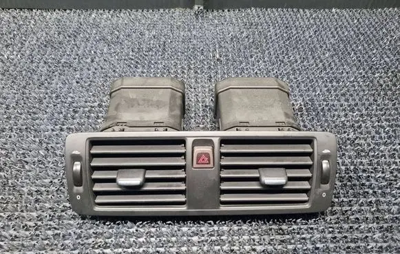 Volvo V50 Dash center air vent grill 30739296 09W284 Y01145Q