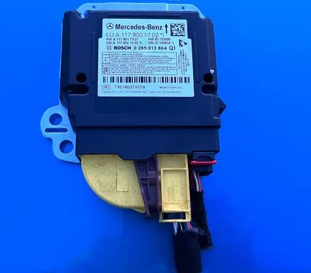 Mercedes-Benz GLA W156 Airbag control unit/module A1179001702 1179001702