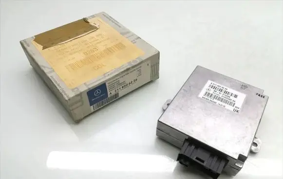 Mercedes-Benz S W220 Voice control module A2118206226