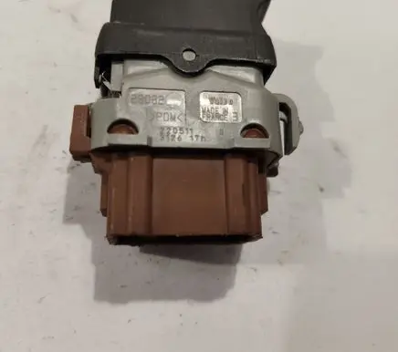 Renault Laguna II Electric window control switch 2205011