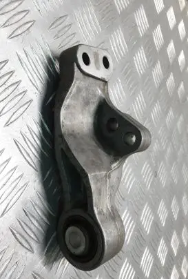 Volvo V40 Engine mounting bracket 31430427