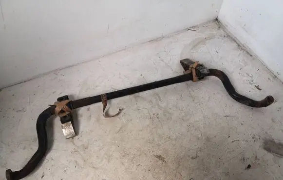 Volkswagen Touareg I Front anti-roll bar/sway bar