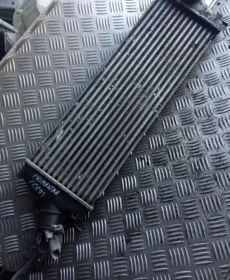 Nissan Primastar Intercooler radiator