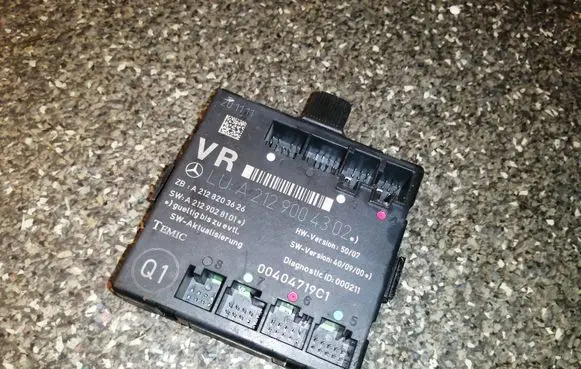 Mercedes-Benz E W212 Door control unit/module A2129004302