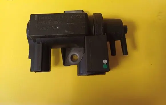 Toyota Avensis T250 Turbo solenoid valve 258190R011 70051308
