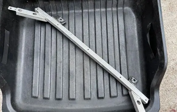 Top upper radiator support slam panel