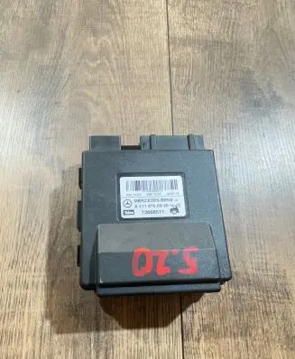 Mercedes-Benz E W211 Tailgate/trunk control unit/module A2118700926 73666511