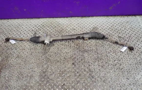 Toyota Yaris Steering rack F800000672