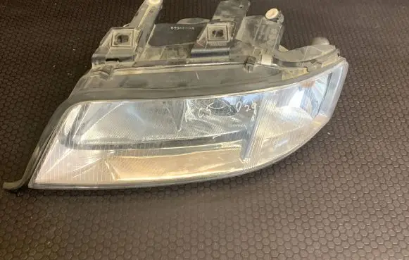Audi A6 S6 C5 4B Headlight/headlamp 081411102L 084461113L