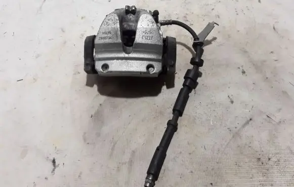 Volvo S60 Front brake caliper 31665734