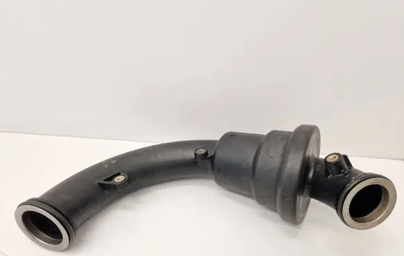 Mercedes-Benz GLA W156 X156 Intercooler hose/pipe A6511400387 4012203C