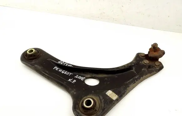 Peugeot 2008 I Front lower control arm/wishbone