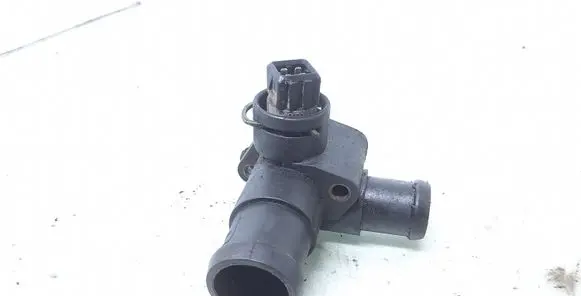 Audi A4 S4 B5 8D Engine coolant pipe/hose 108191