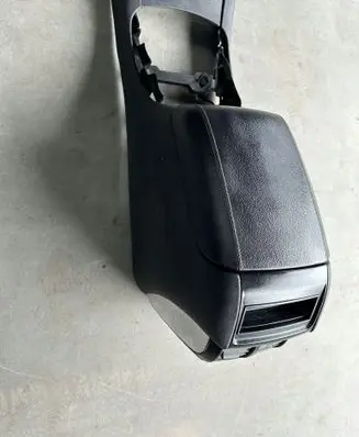Mercedes-Benz R W251 Center console 