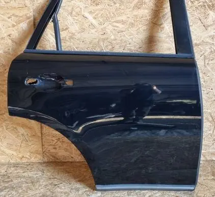 Infiniti FX Rear door