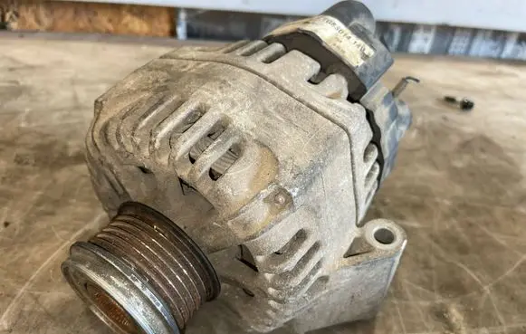 Opel Combo C Generator/alternator TG8S014