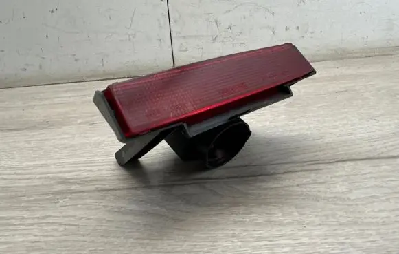 Nissan Primera Third/center stoplight 270275 270276 E1021296