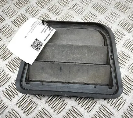 Volvo XC90 Quarter panel pressure vent 31369380