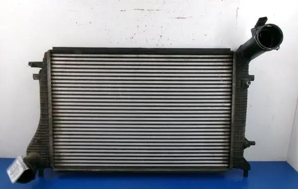 Volkswagen Golf V Intercooler radiator 1K0145803H