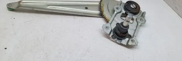 Rear door manual window regulator