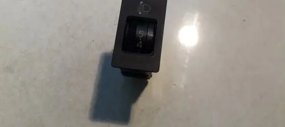 Toyota RAV 4 (XA20) Headlight level height control switch