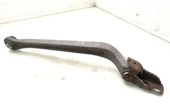 Rear control arm