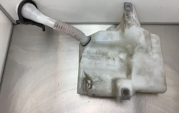 Ford C-MAX II Windshield washer fluid reservoir/tank AV6117B613A AV6113K163A E23VB