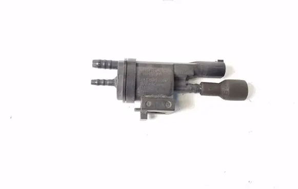 Mercedes-Benz CLA C117 X117 W117 Turbo solenoid valve A0025407097
